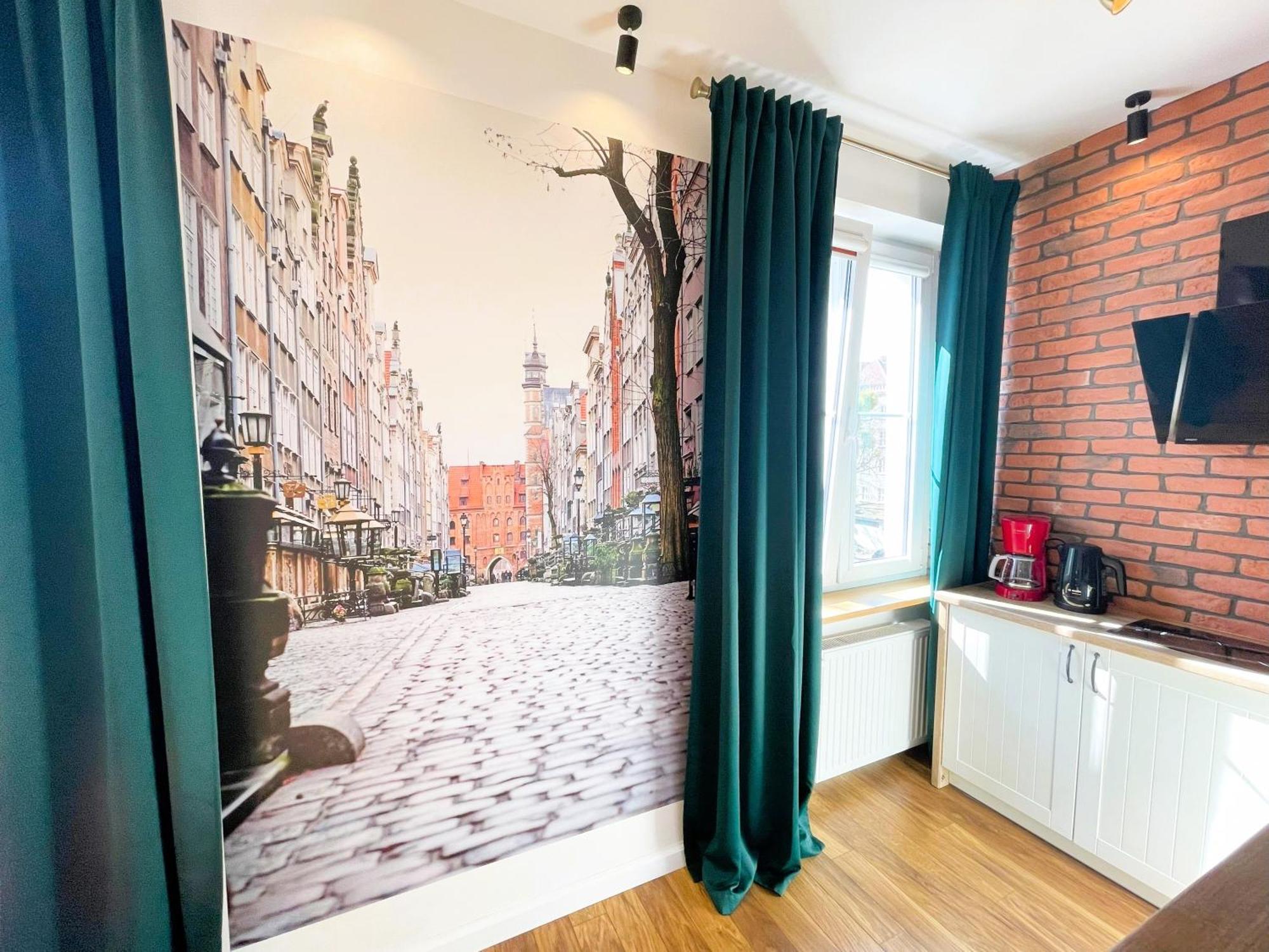 H&T Old Town Szeroka 24 Apartment กดัญสก์ ภายนอก รูปภาพ